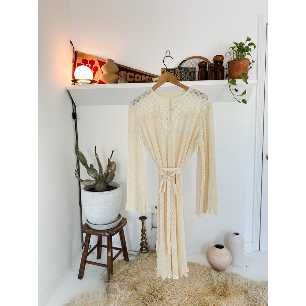 Vintage 1970s Aldens Fashions Size 15/16 Tie Dres With Flowy Arms